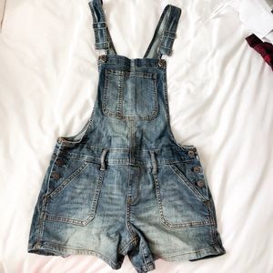 Vanilla Star Overall shorts ✨